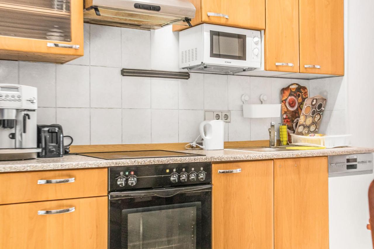Apartment Superb 2br Apt. Very Spacious Near Millenium Tower Wien